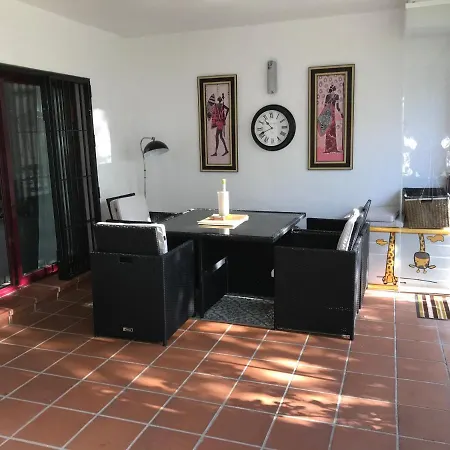 2 Bed In San Pedro アパート *