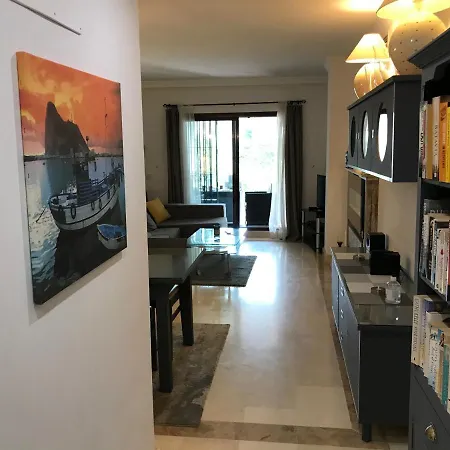 アパート 2 Bed In San Pedro マルベーリャ