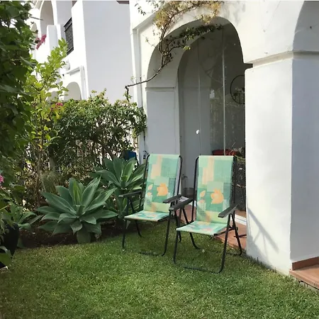Appartement 2 Bed - Sleeps 4 - Pool Patio Garden